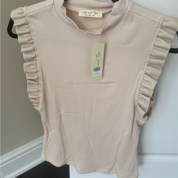 Doe & Rae Cream Ruffle Sleeve Top - Picture 2 of 4